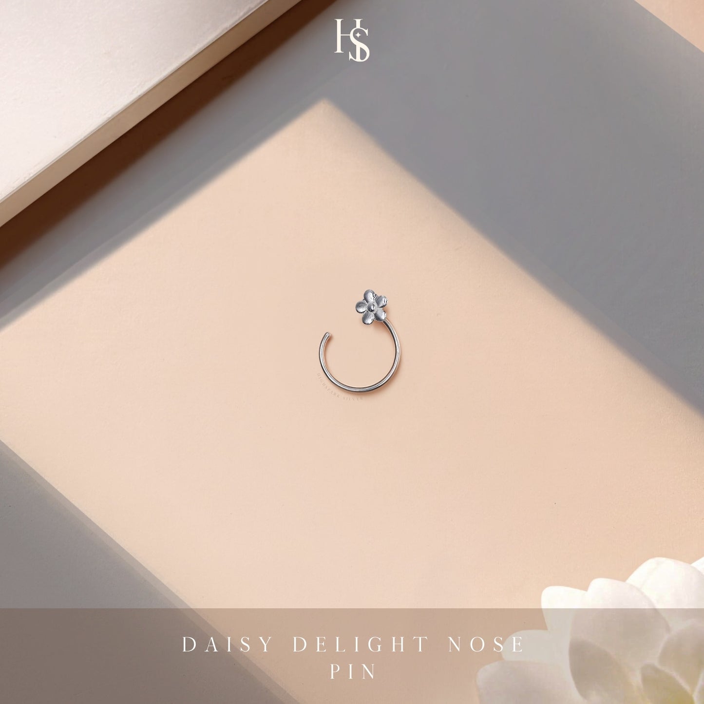 Daisy Delight Nose Pin in 925 Sterling Silver For Women