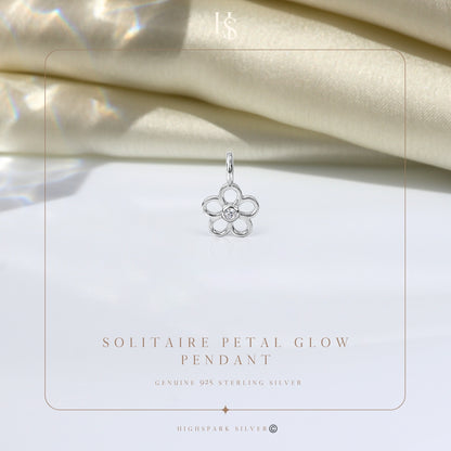 Elegant Daisy Floral Pendant With Chain in 925 Sterling Silver For Women