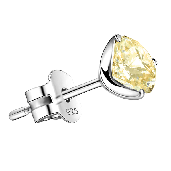 A single stud earring for men with a round, brilliant-cut citrine gemstone in a three-prong setting, made of polished 925 sterling silver.