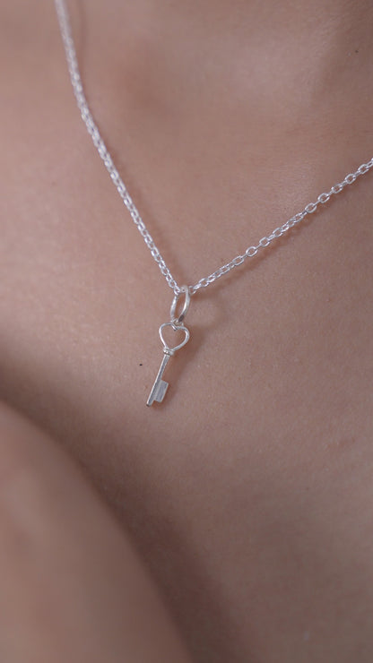 Heart Key Pendant Necklace in 925 Sterling Silver for Women