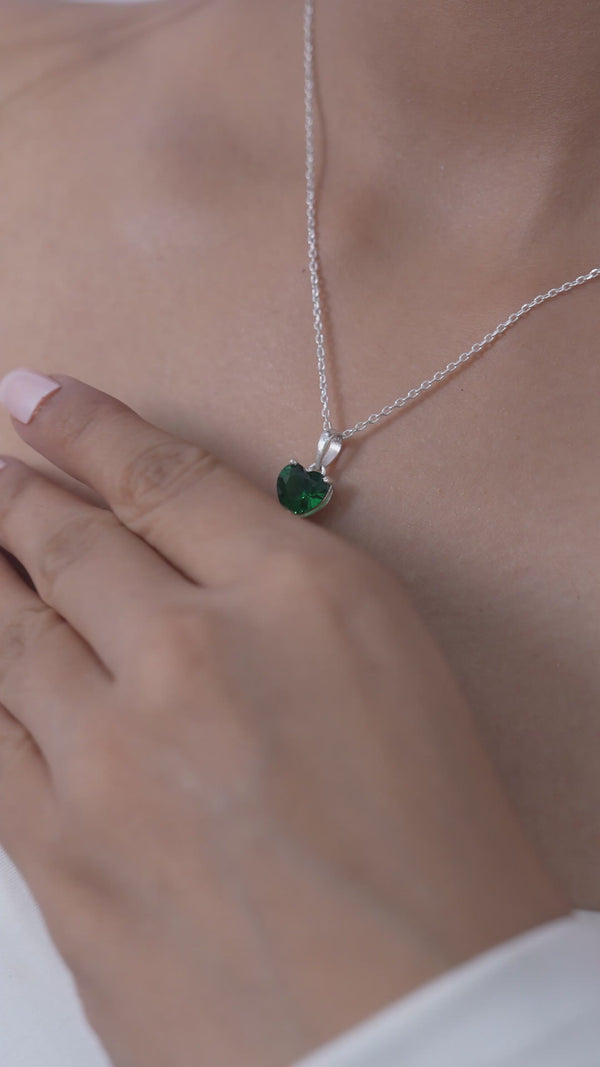 Green Heart Necklace: Emerald Solitaire in 925 Sterling Silver