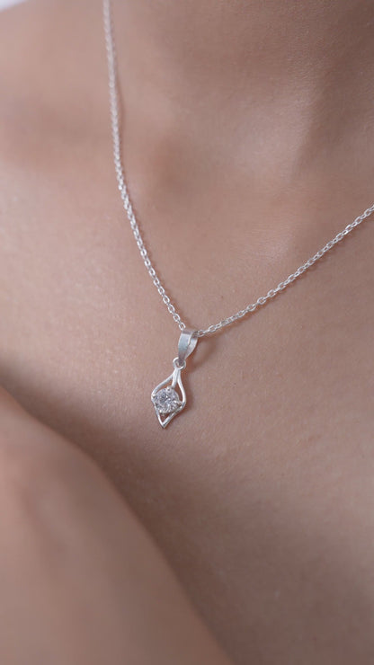 Classic Dew Drop Solitaire Pendant in 925 Sterling Silver