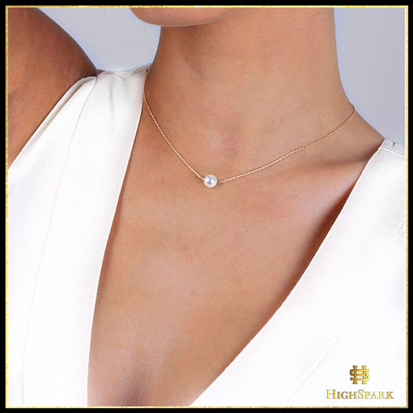 Moon Necklace with Cultured Freshwater Pearl in 925 Sterling Silver