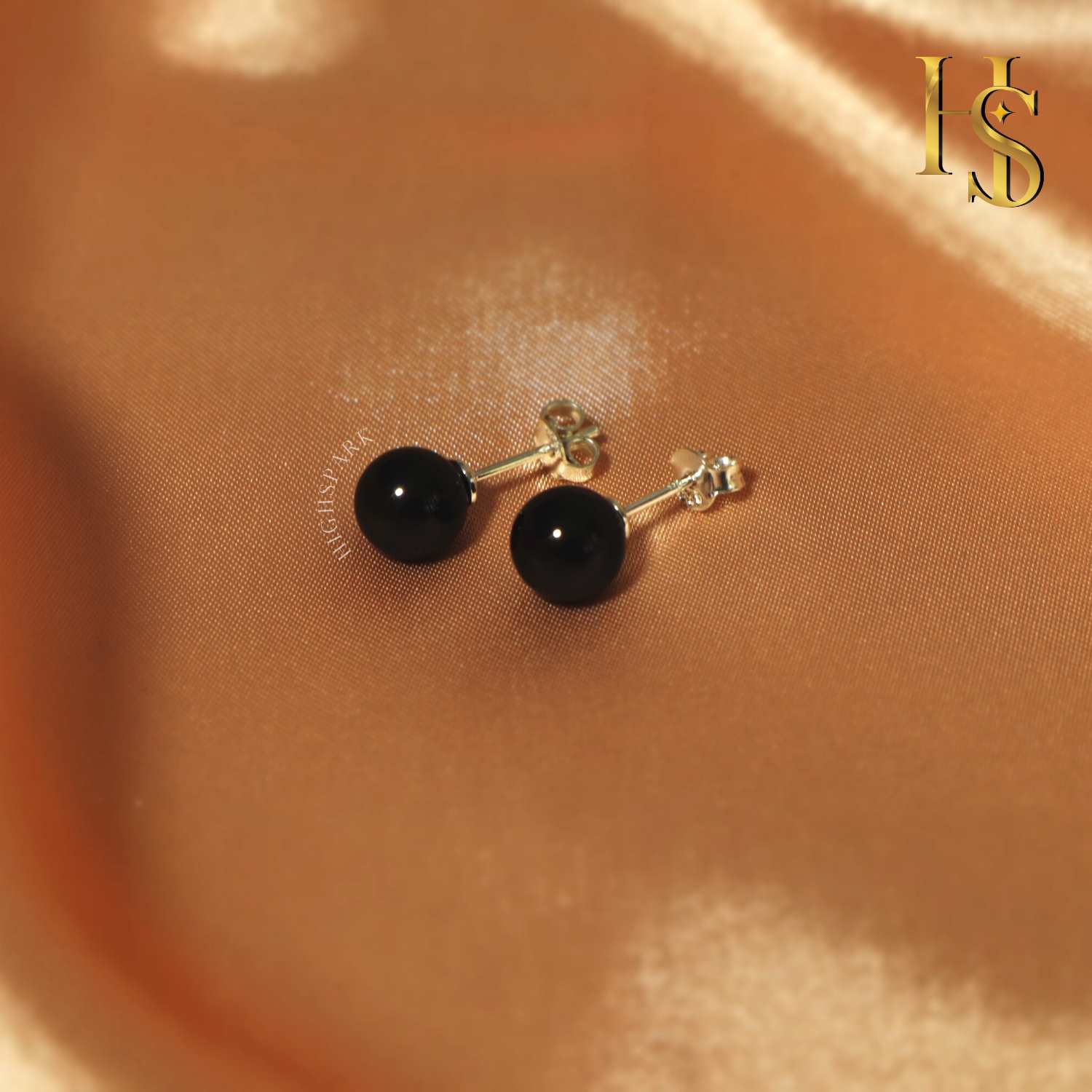 Pearl Classic Stud Earrings - Brilliant Lustre Black Pearls